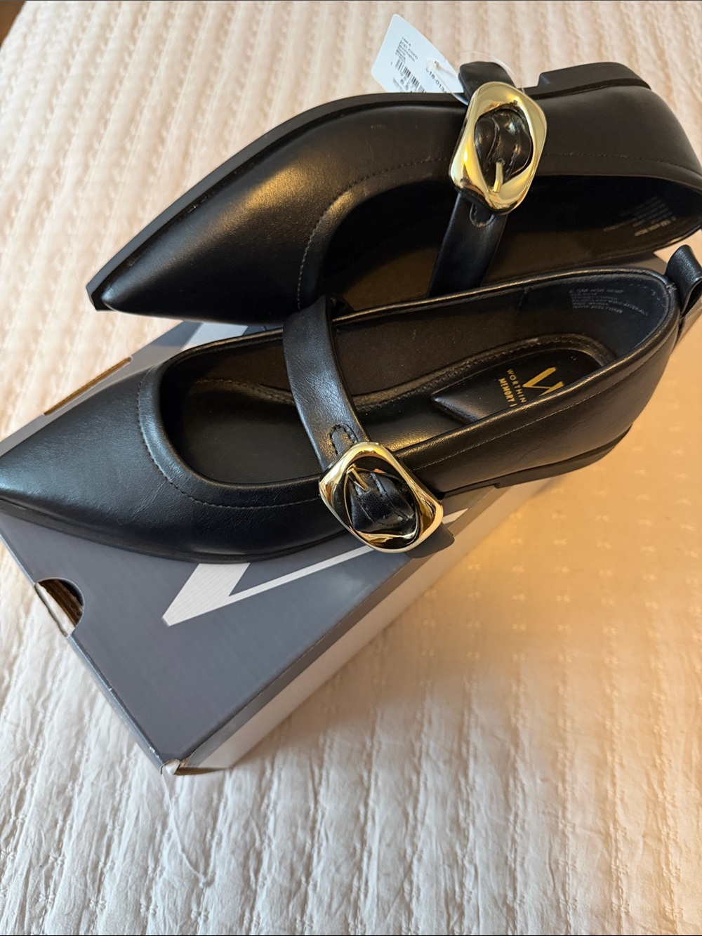 Worthington Black Pointed Mary Jane Flats with Gold Buckle 6.5 ❤️ - Picture 8 of 8